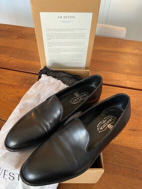 $1200 JM Weston Venetian Loafers (Size 7 us)